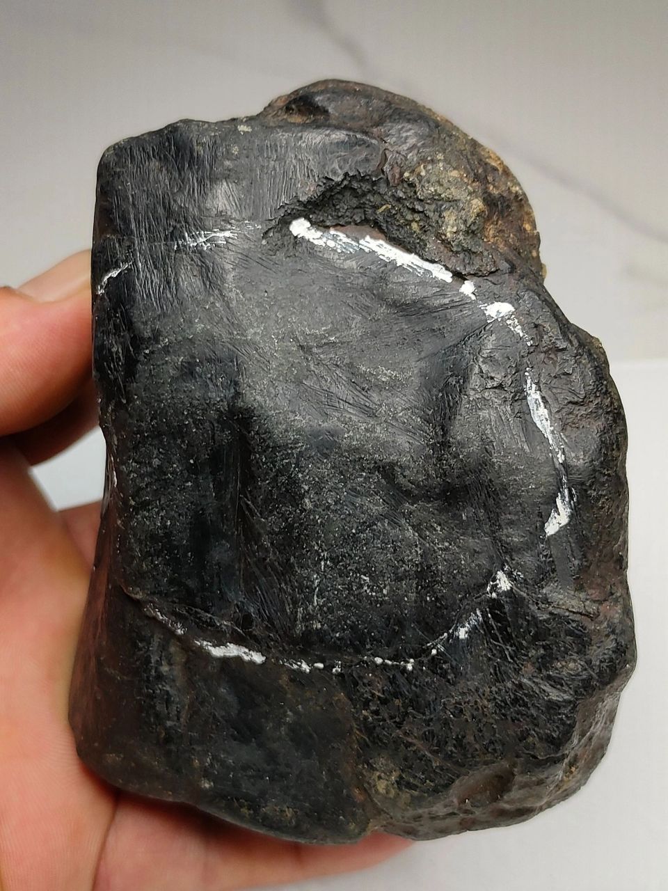 翡翠原石# #点击头像看直播# 1公斤缅甸老坑黑乌沙牌子料 尺寸11-7-7