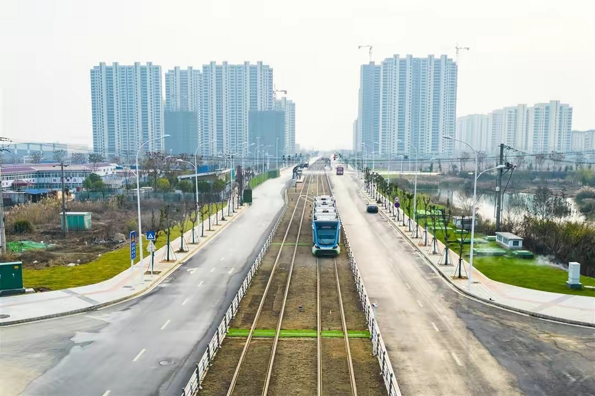 湖北黄石迎来轨道交通.