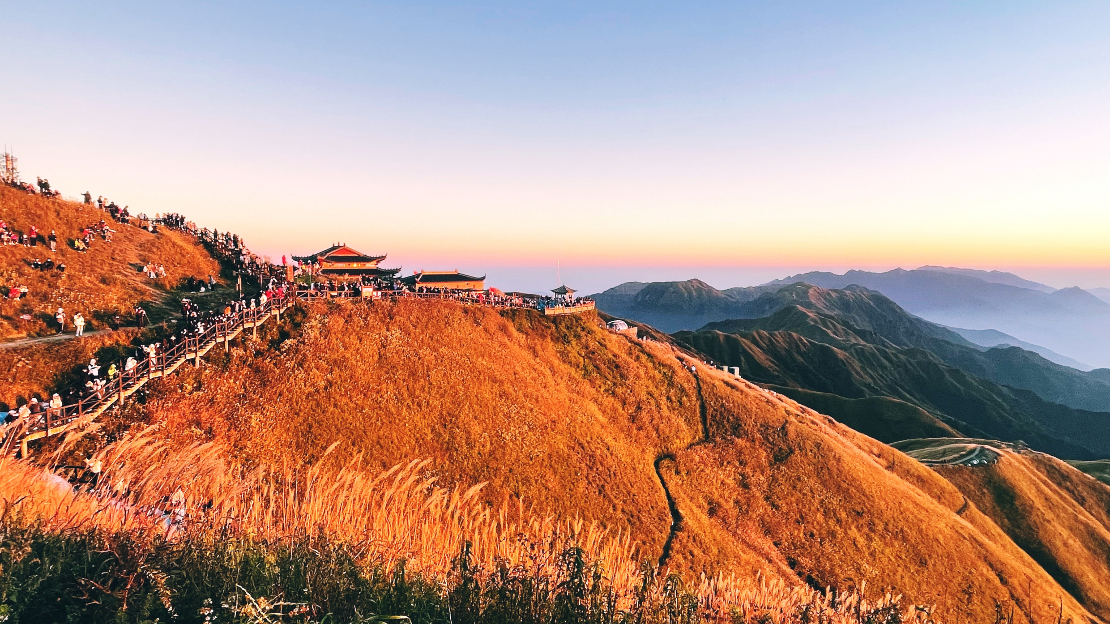 武功山秋天图片