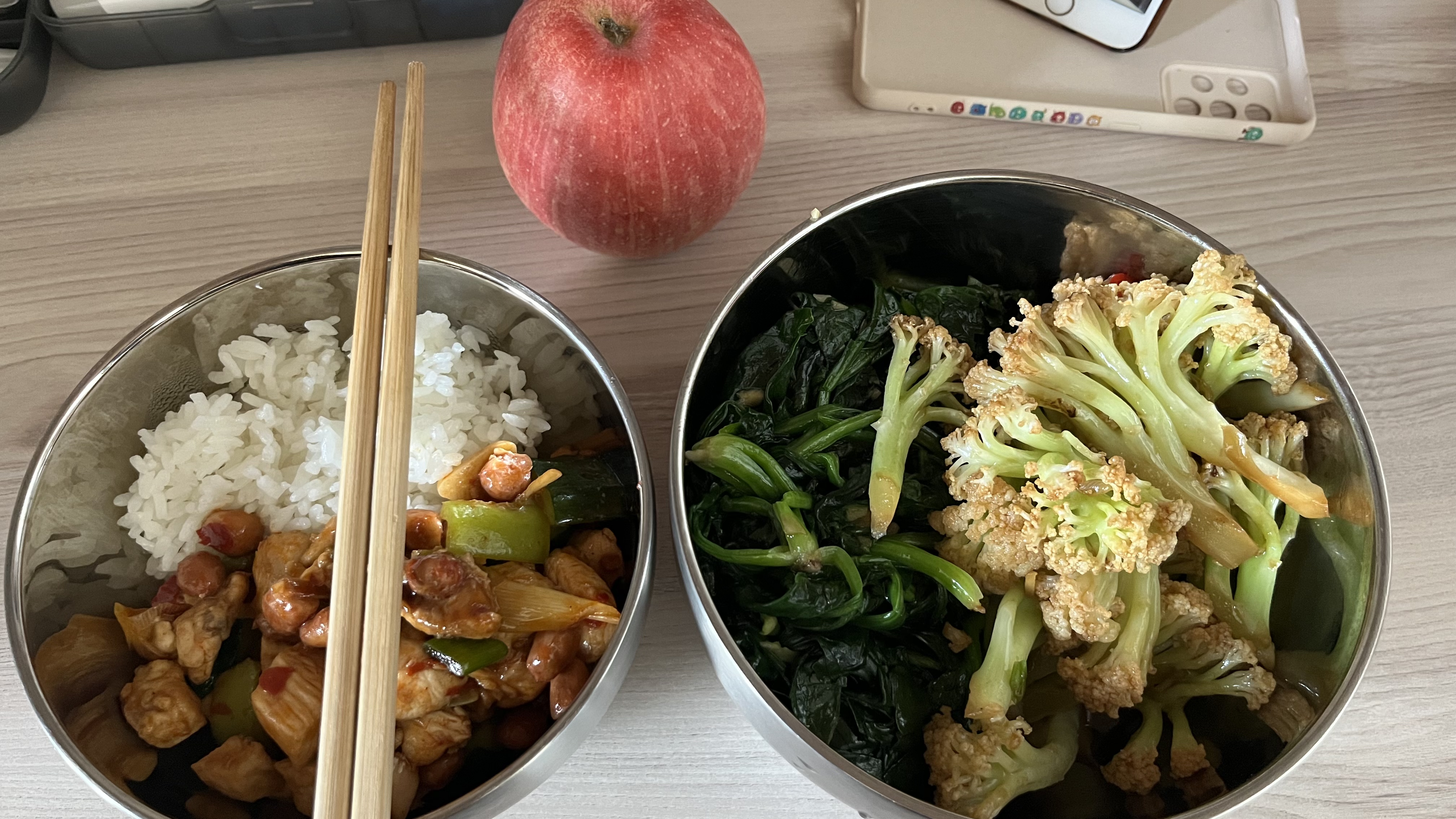餐前血糖六点多,一碗菜小半碗肉120克米饭,血糖后高的有点厉害