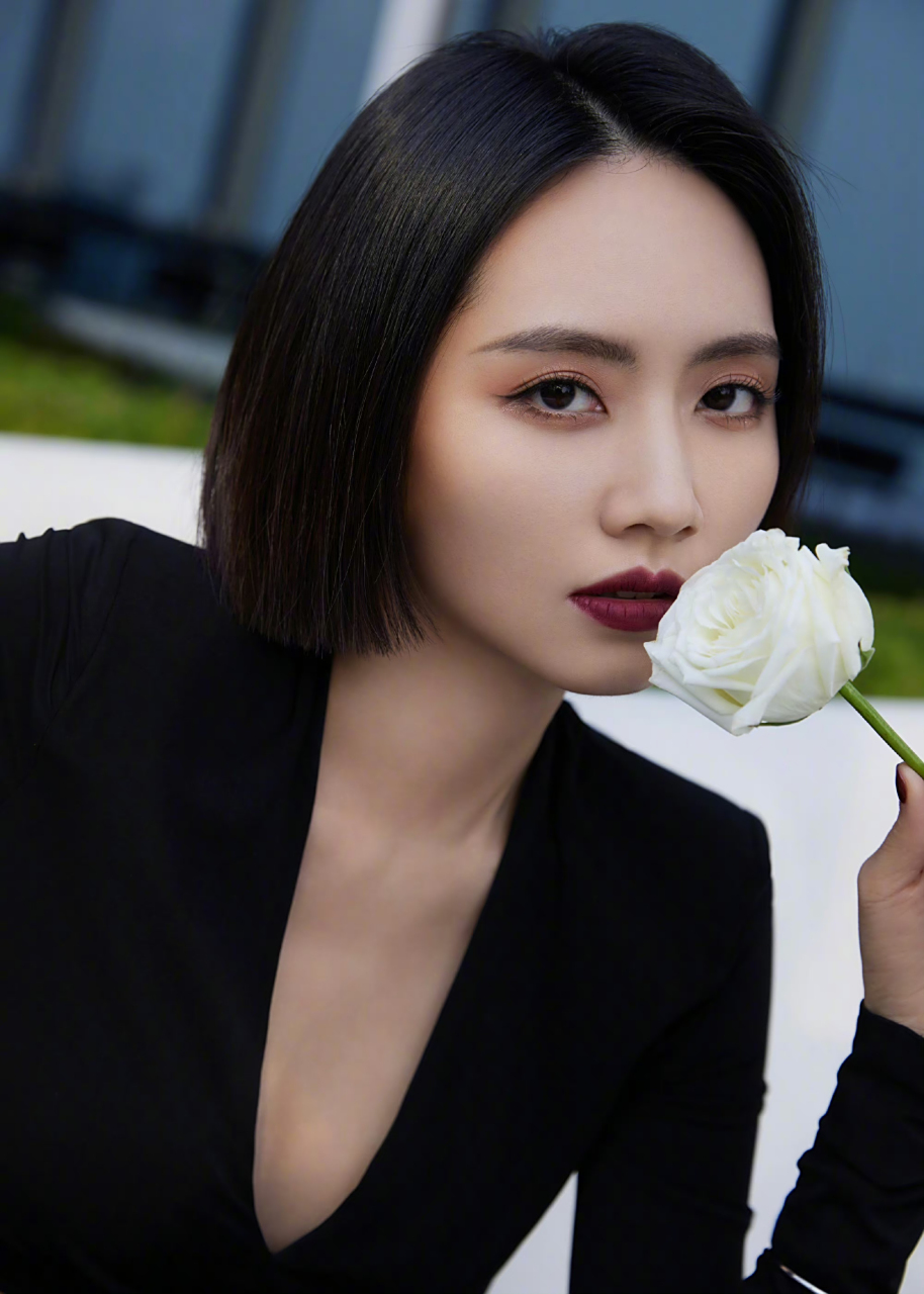 不明媚,不犯规:刘惜君#乘风破浪的姐姐# #刘惜君