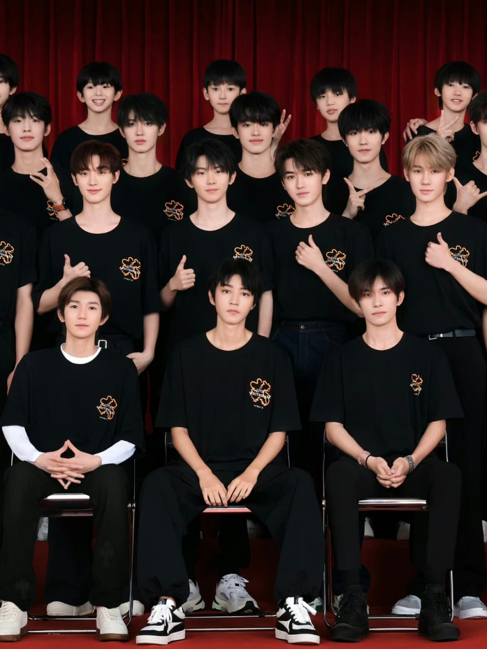 时代峰峻全家福,妥妥的四代同堂了