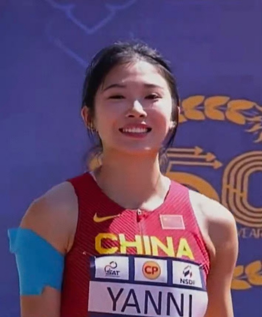 "跨栏女神"吴艳妮,在2023年亚洲田径锦标赛女子100米栏决赛中,因抢跑