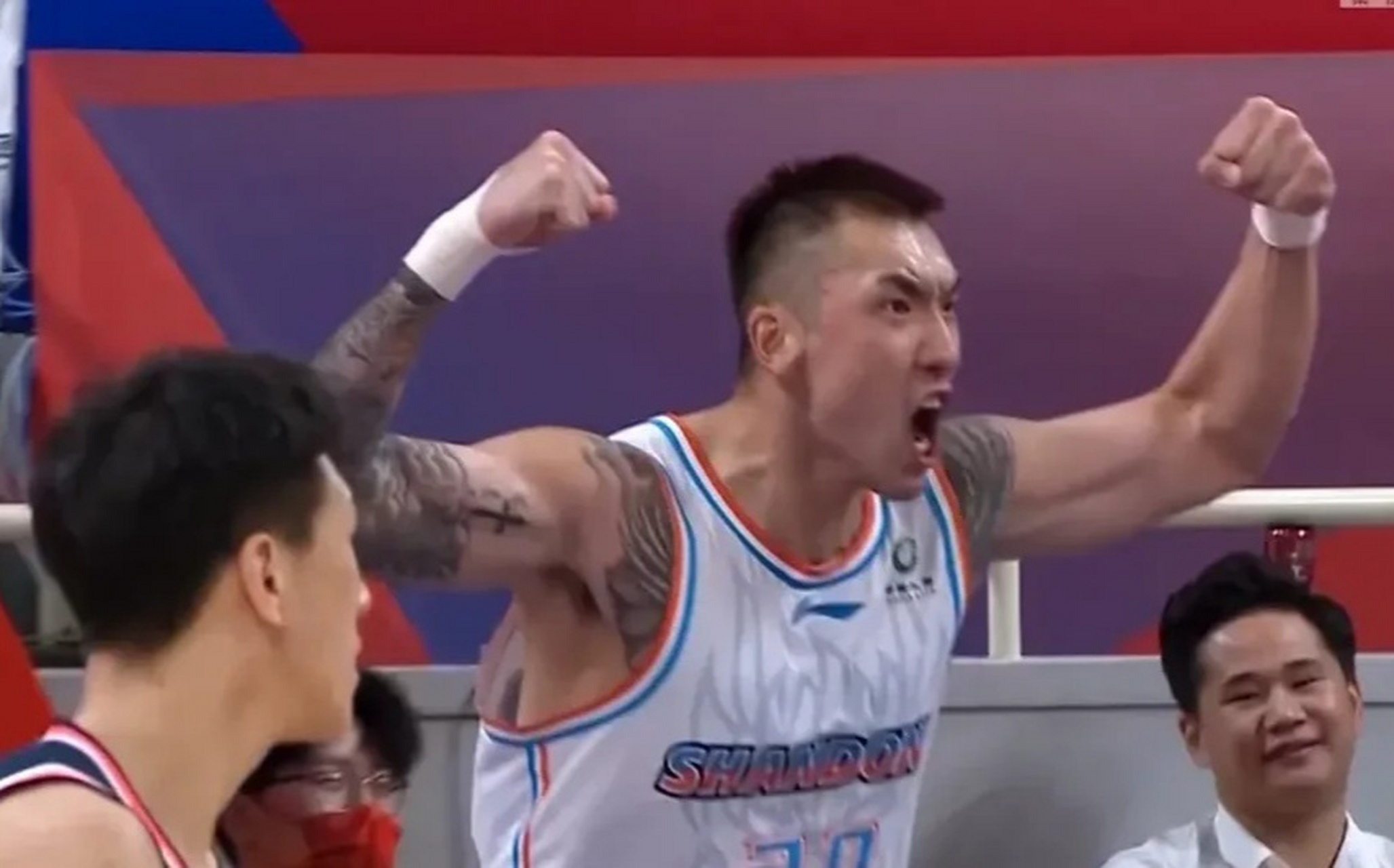 陶汉林#  昆山龙哥,证明了纹身多的人是社会的败类!