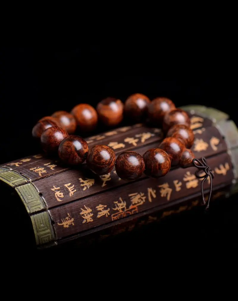 海南黄花梨手串别"瞎搓",这样盘才正确,步骤简单很好学!