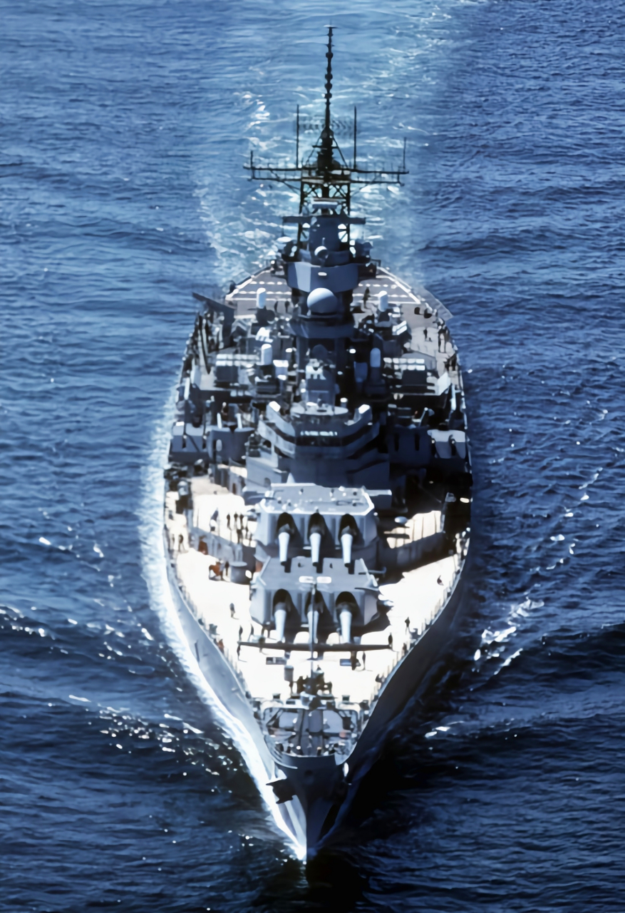 作为美国功勋战列舰,密苏里号成为最后退役的一艘传奇战列舰.