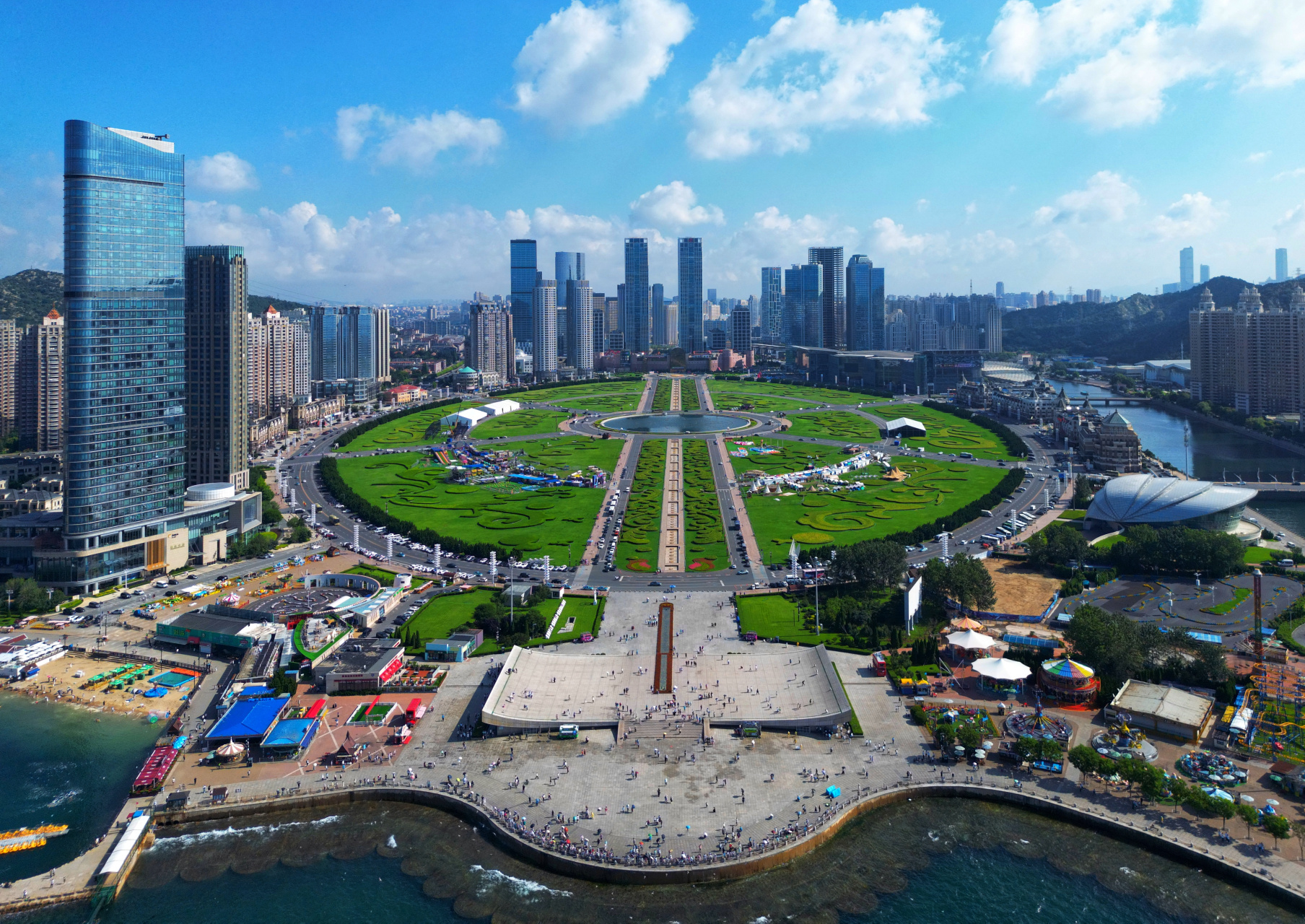 亚洲最大城市广场,航拍大连星海广场,空中俯瞰太美了#避暑还得来辽宁