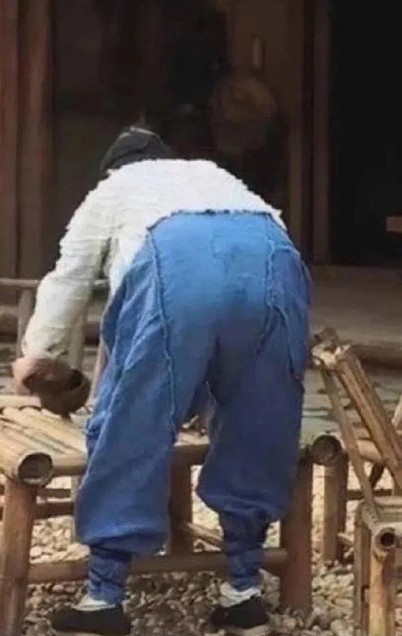杨紫《长相思》被骂身材比男演员还肿,还骂粉丝有恋丑癖,认真看剧的