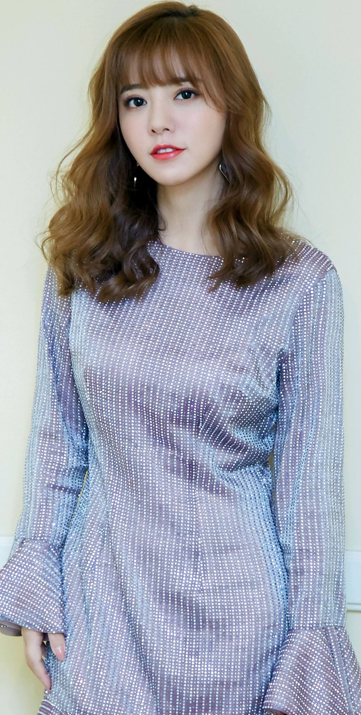 藏族歌手阿兰高清写真美图,人美歌甜,气质独特