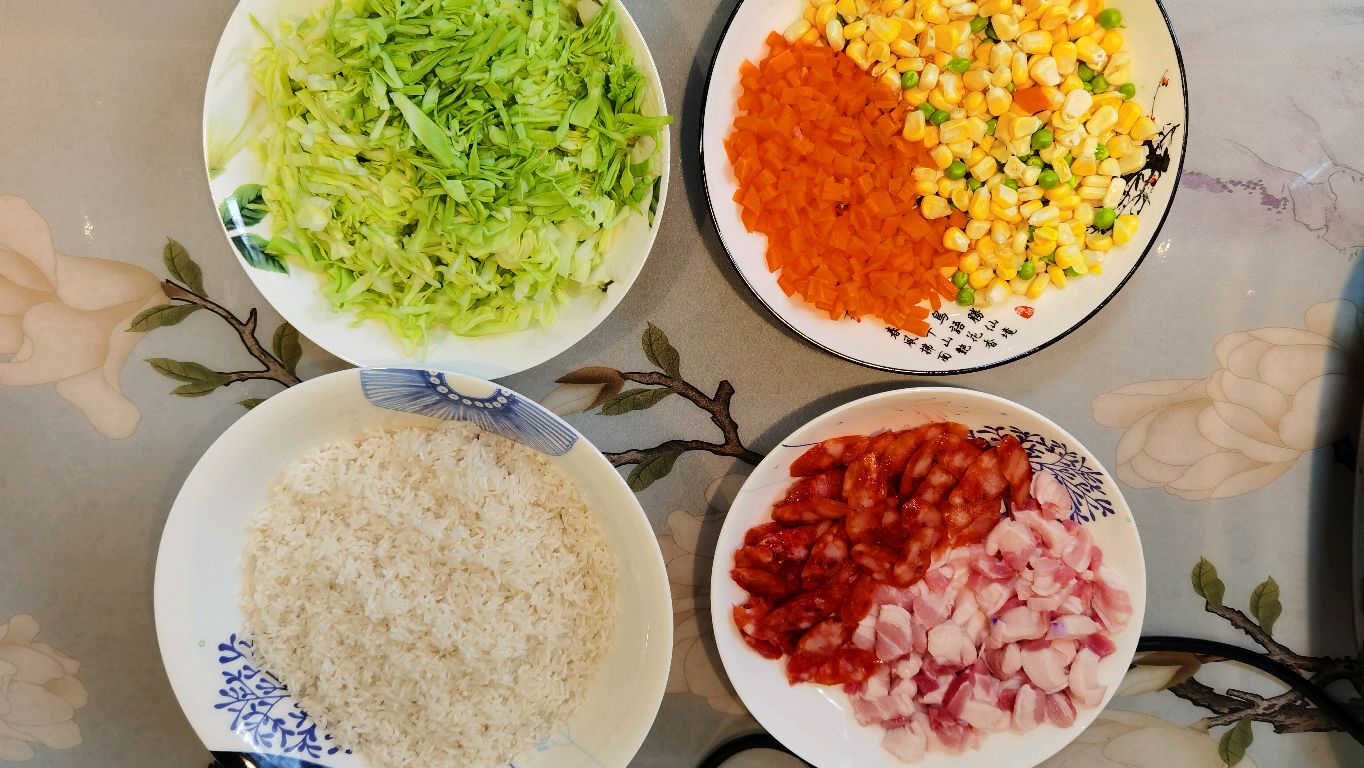 有喜欢闽南咸饭的吗?用这个神器,先炒肉、菜、米,加水煮,超赞