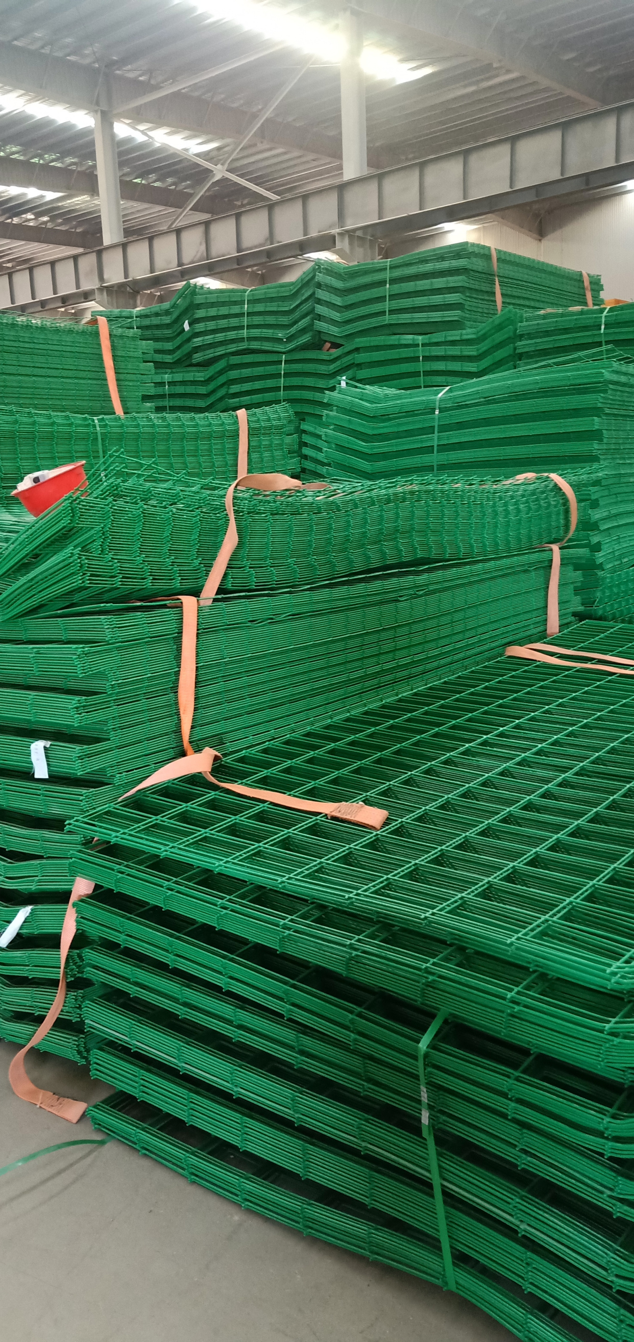 特殊护栏网安平县鑫岩厂家