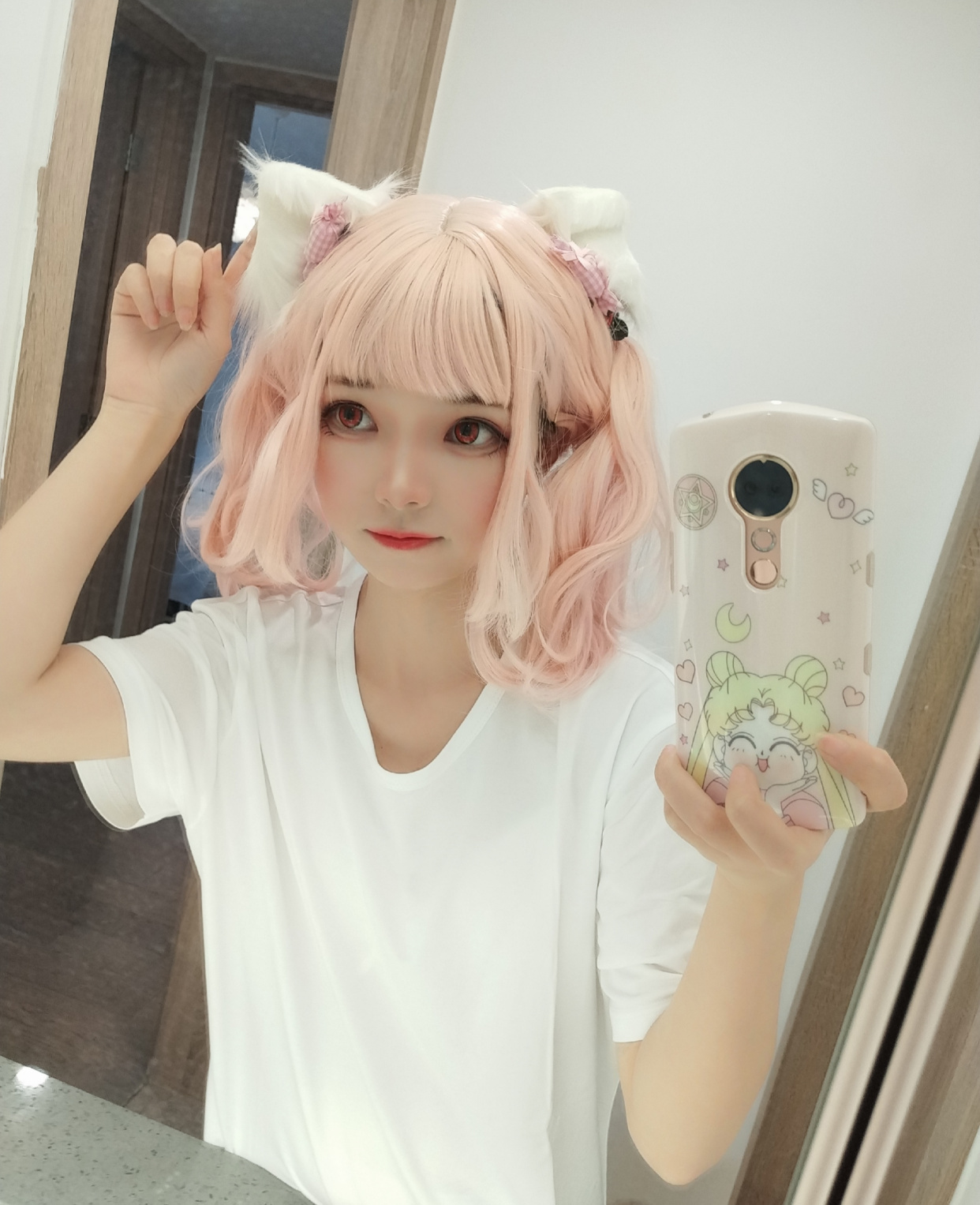 cosplay:黑白两只可爱的猫娘,遮住脸不见人,难道只能看腿吗?
