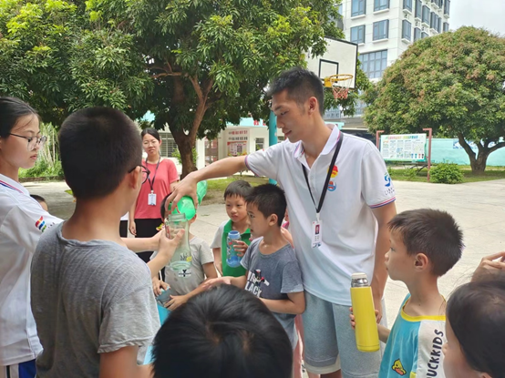 燃动夏日,乐趣无穷——趣味运动会之中年级室外篇