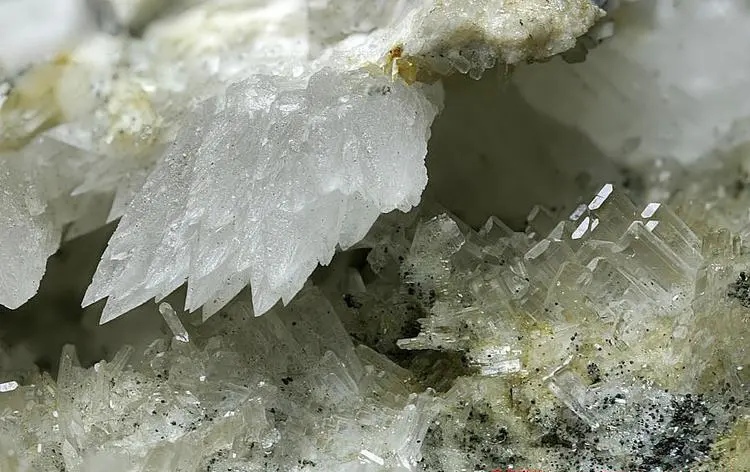 中美锶矿产业大比拼