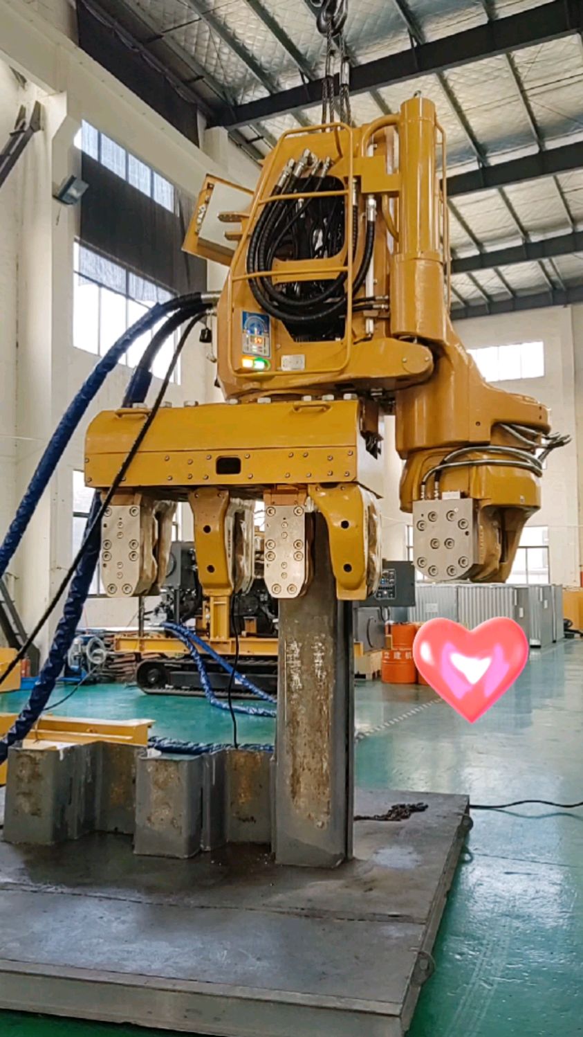 静压植桩机打桩机夹头360度旋转展示-度小视