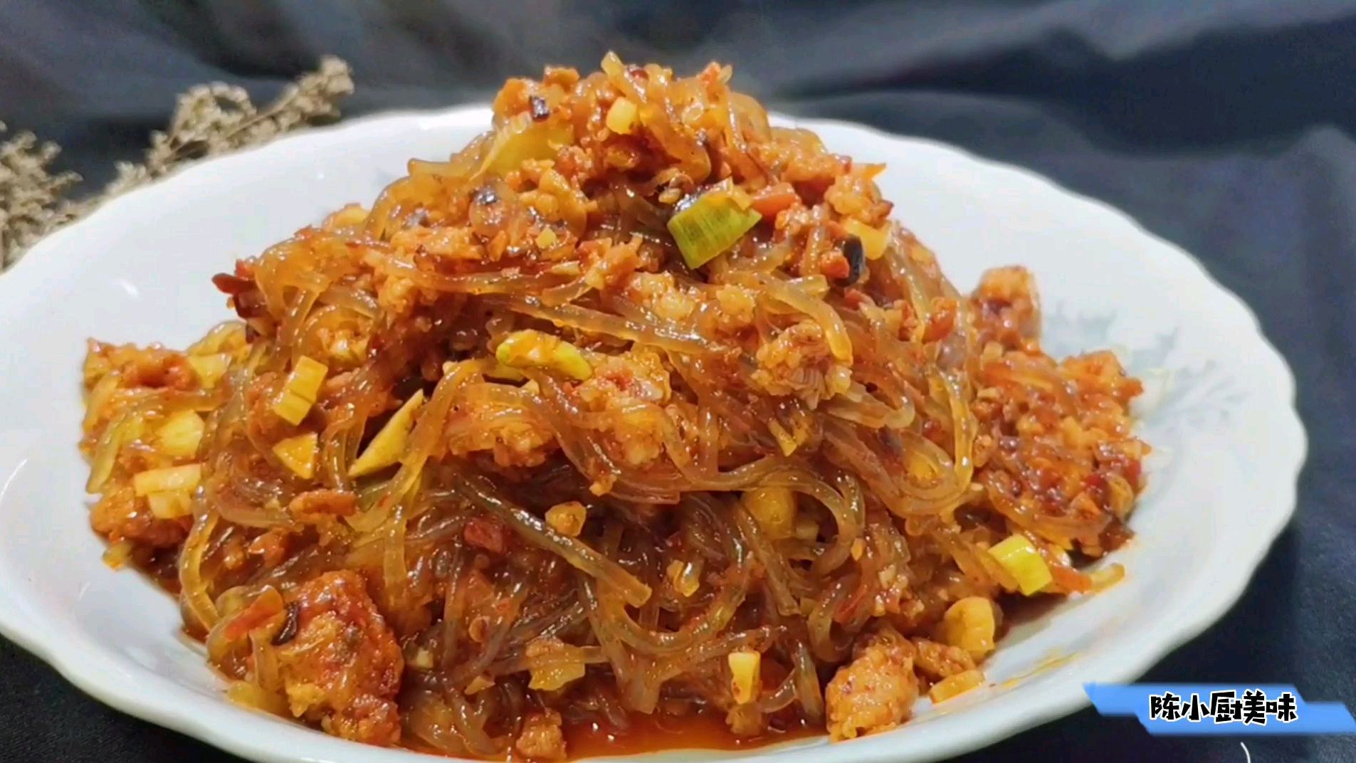 大厨教你在家做“肉沫粉条”家常美味,米饭要遭殃啦!