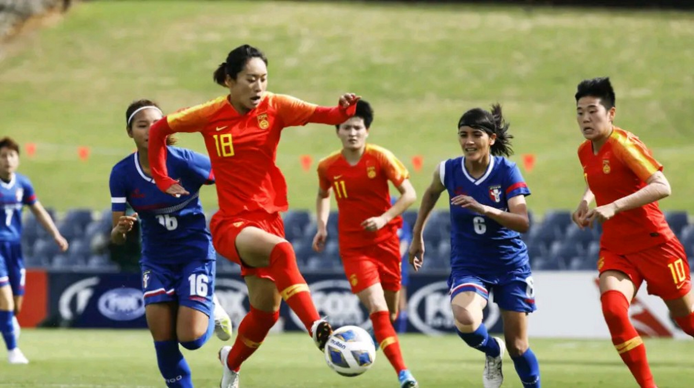 作为主办国,她们将面对来自日本女子足球队最为严峻的竞争对手.