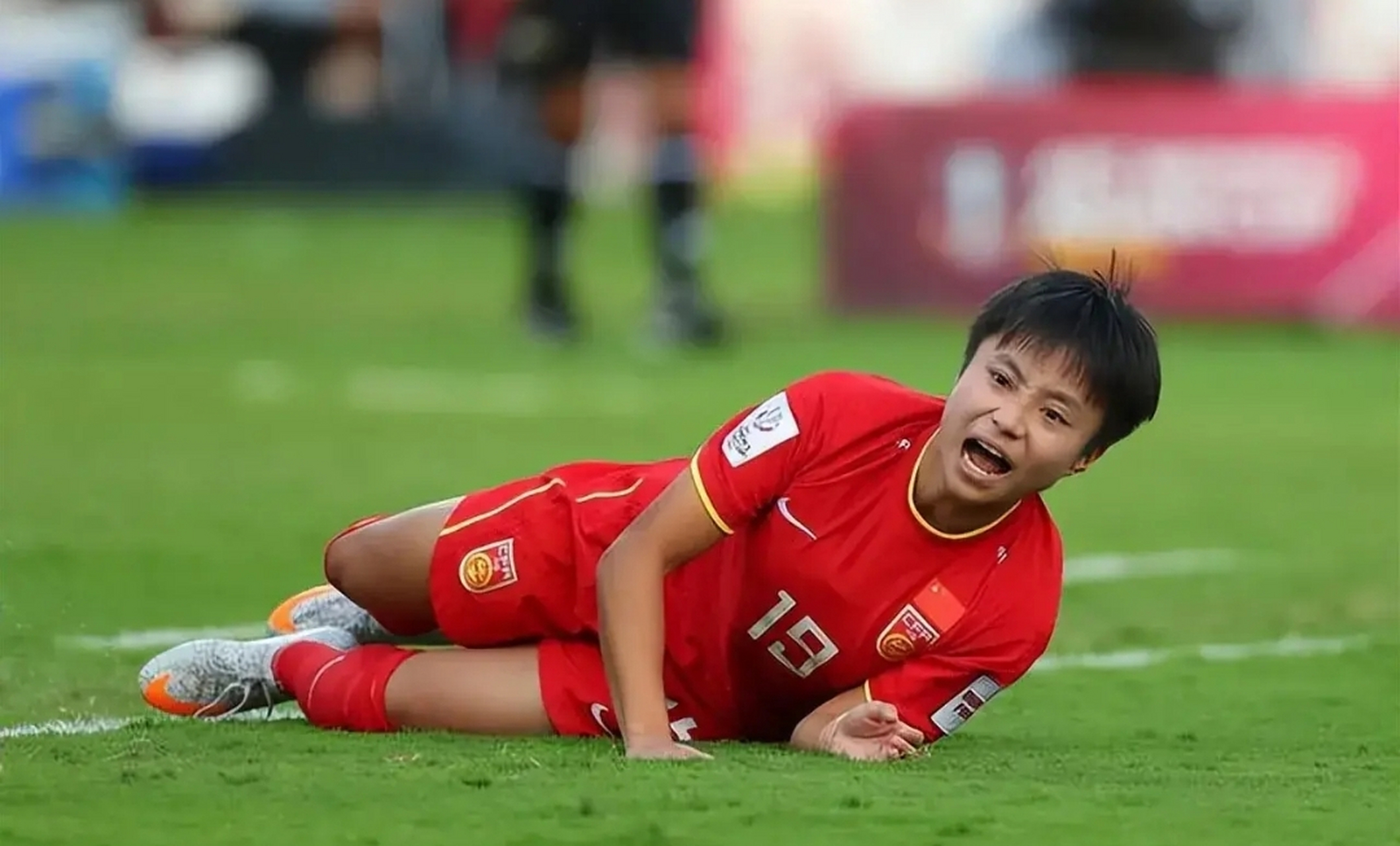 中国女足最不令人放心的几个球员: 第一个就是10号