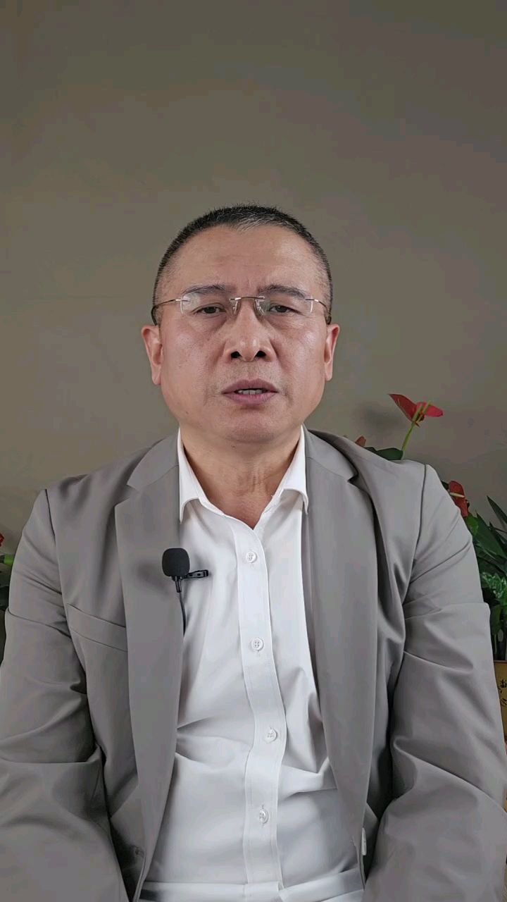 淄博市原副市长刘荣喜被双开:和不法商人勾肩搭背?