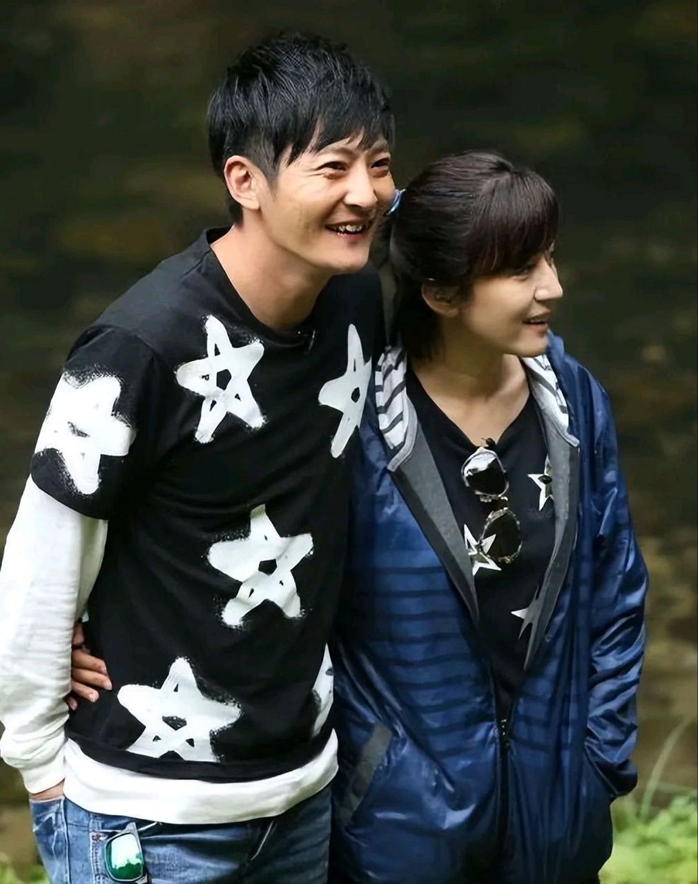 陆毅icon娶了鲍蕾icon,郭京飞icon娶了鲍莉icon,两人一起去丈母娘家