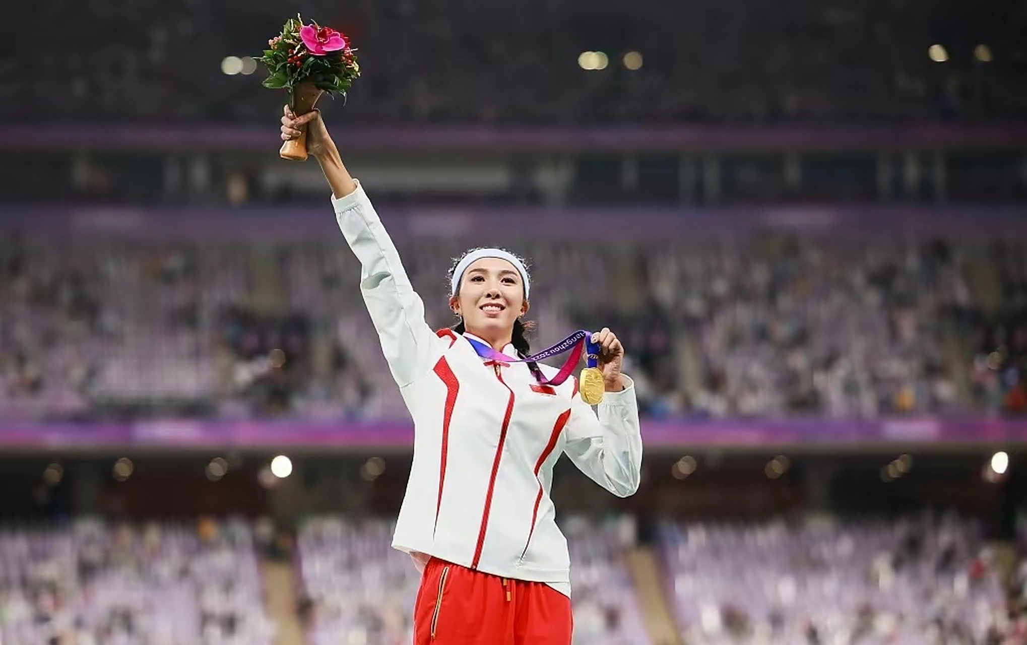 杭州亚运会:10月1日,林雨薇在女子100米栏决赛中以12秒74夺得金牌.