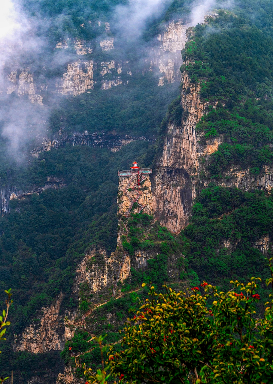 国庆中秋双节同庆# 位于山西长治市平顺县境内的天脊山风景区,地处