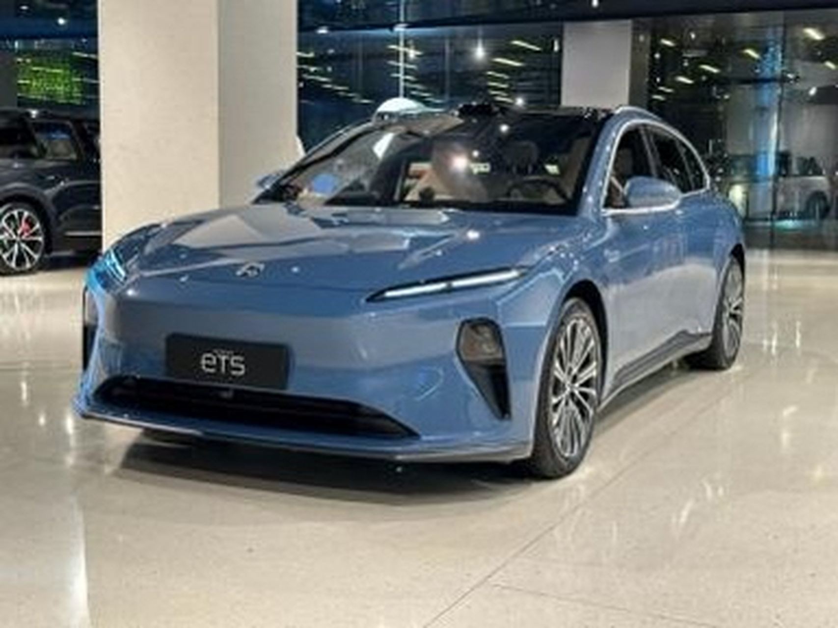 30万选model y?建议先看看蔚来et5t!