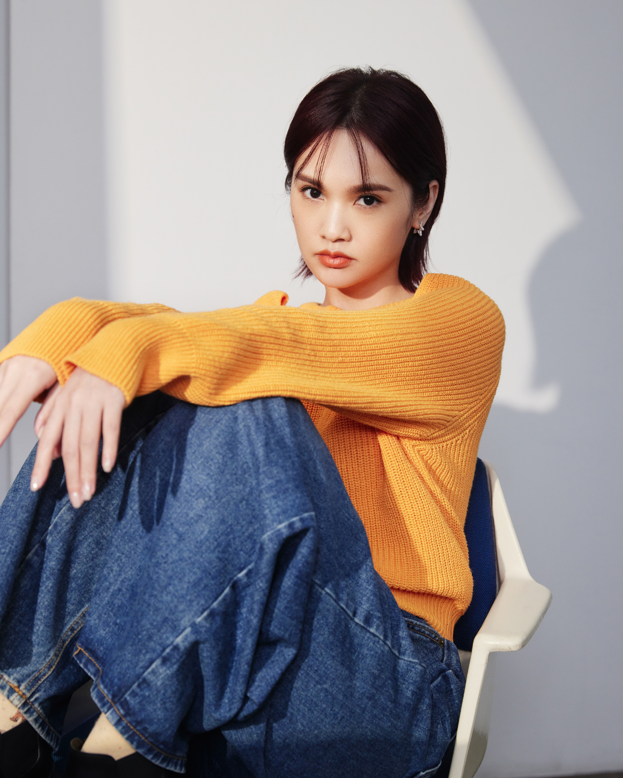 杨丞琳休闲装写真,俏皮可爱!