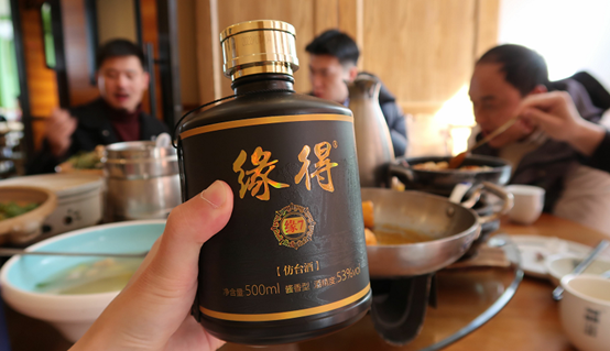 315前,郑州百荣白酒商再次出现"关门潮",酒友揭秘:因假酒太多