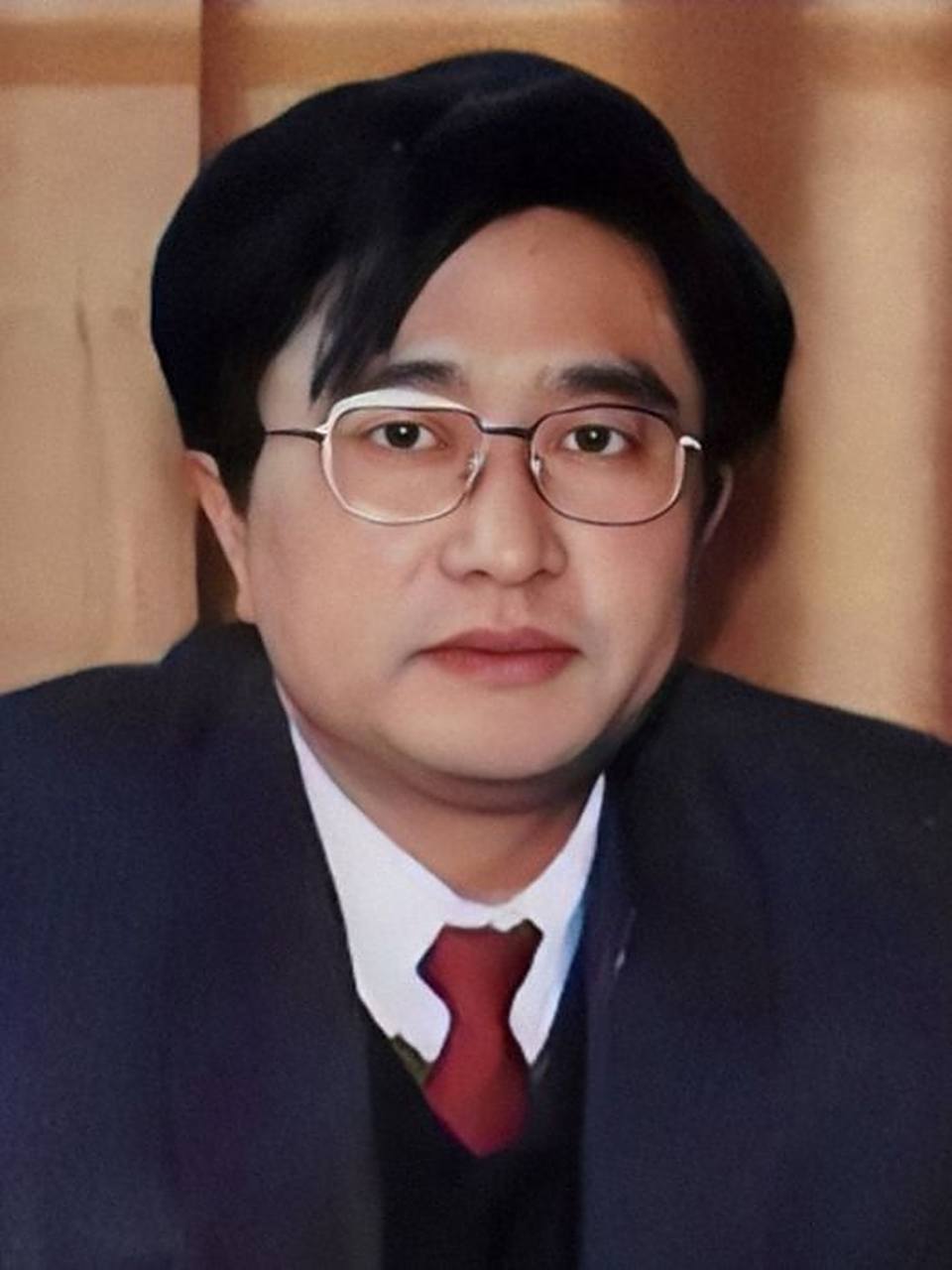 原沈阳市常务副市长,沈阳慕马大案主角之一马向东(1953年5月31日一