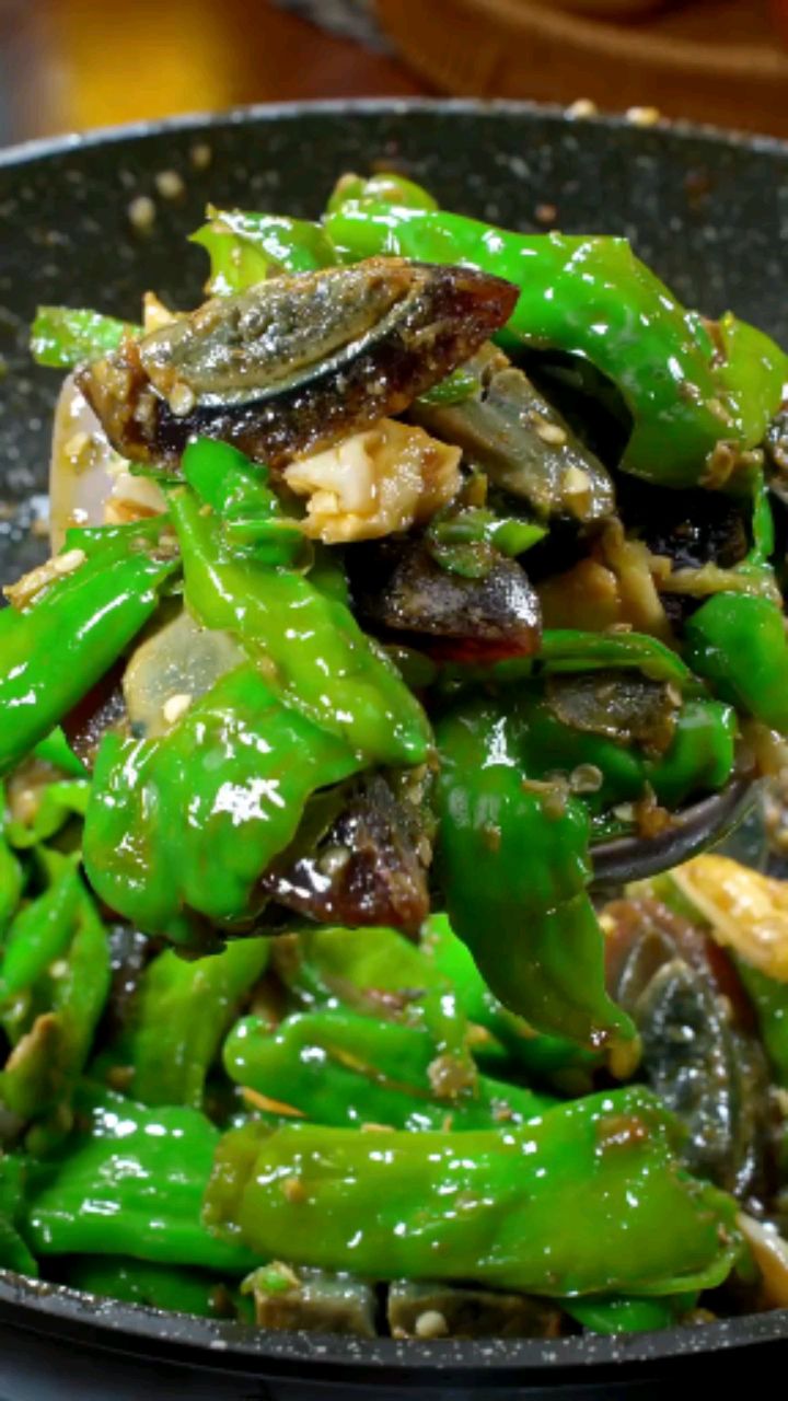 没想到青椒炒皮蛋居然这么好吃