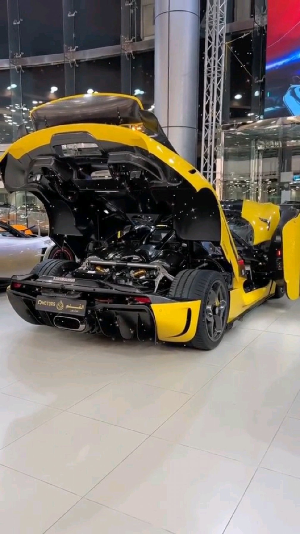 迪拜的超级科尼赛克regera豪华轿跑车