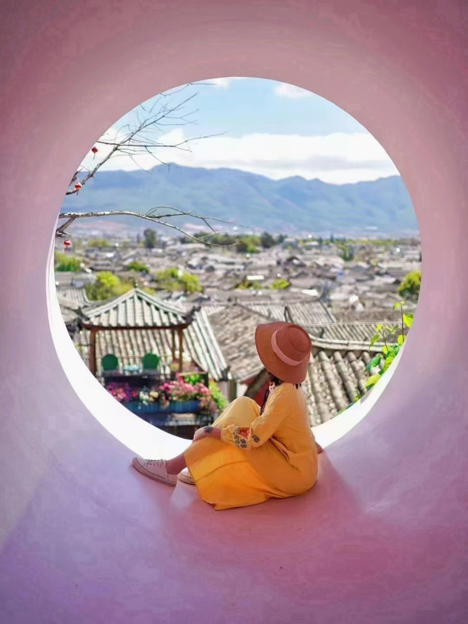 躺在花海中,回忆在蓝天下