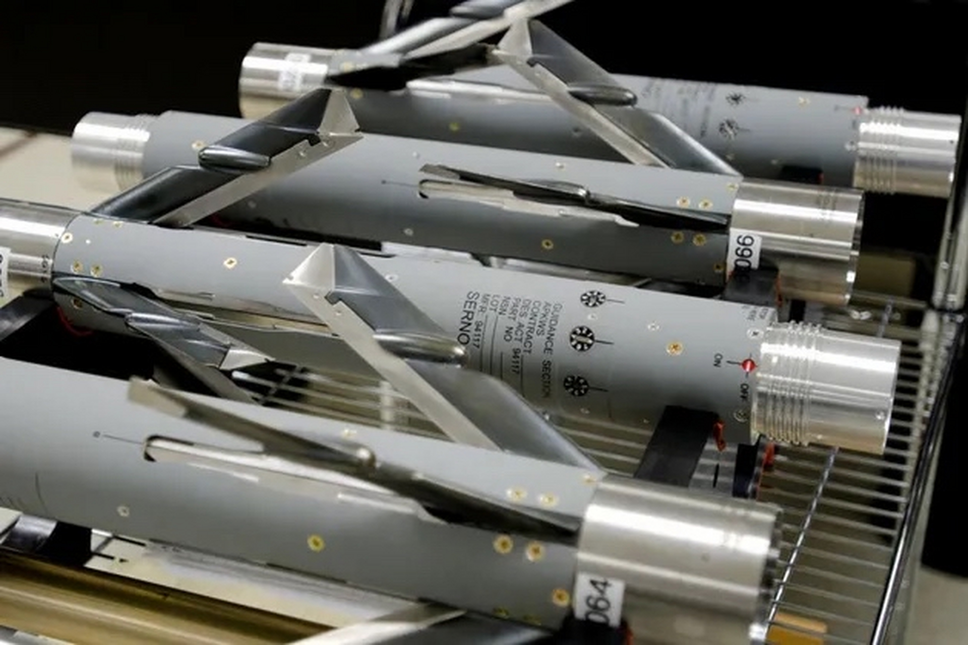 全能火箭弹,美国的廉价精确打击武器apkwsii精确制导火箭弹.