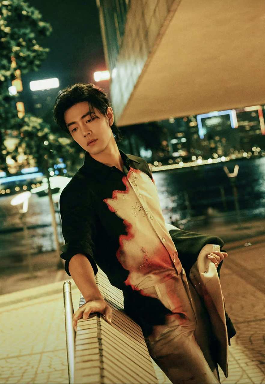 他怎么这么厉害,在香港就把港风展现的淋漓尽致#肖战