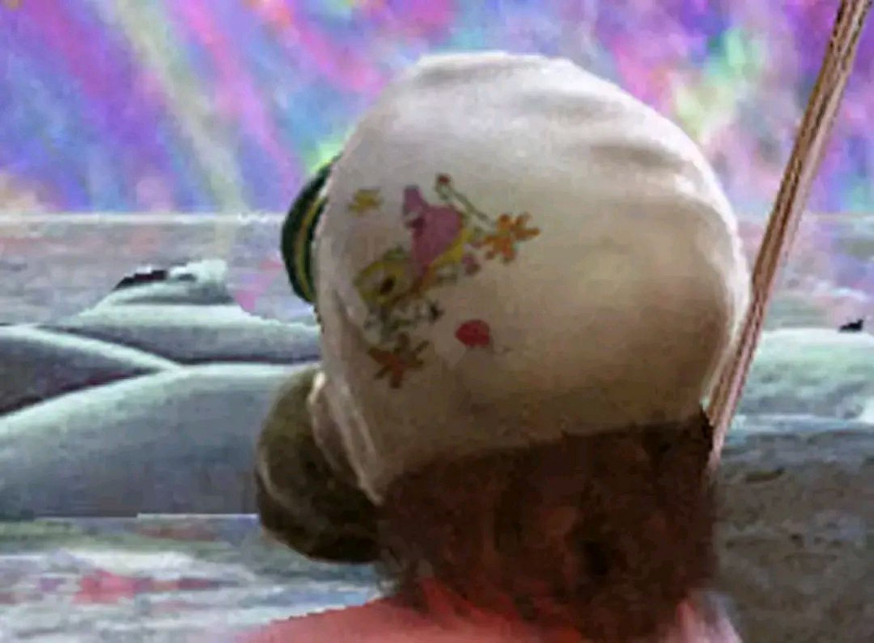 爱国画手"乌合麒麟"再次抛出力作《岛》  一只黑猩猩坐在地球的北极