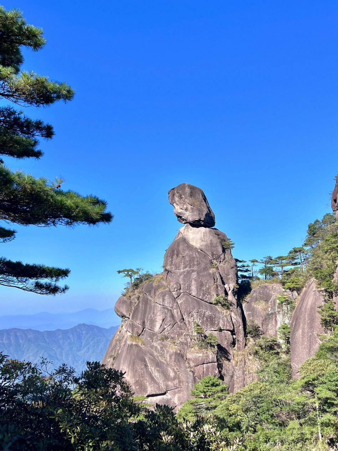 三清山風景奇特,千奇百怪的石山等風景,值得去感受大自然的氣息