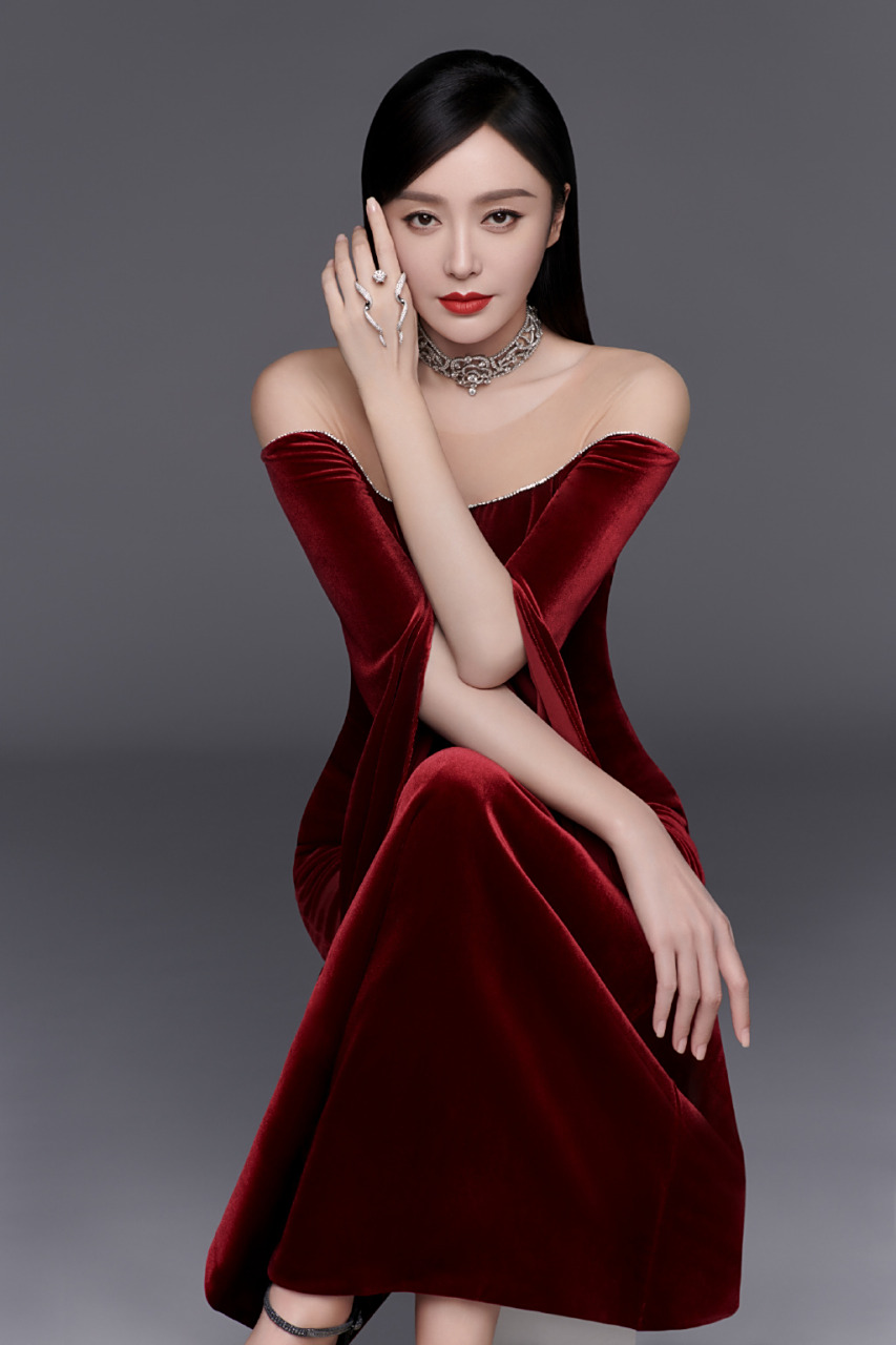 1,惊[惊哭][惊哭]#杨洋新剧演技引争议# ,回应表示:问心无愧! 2,黄圣