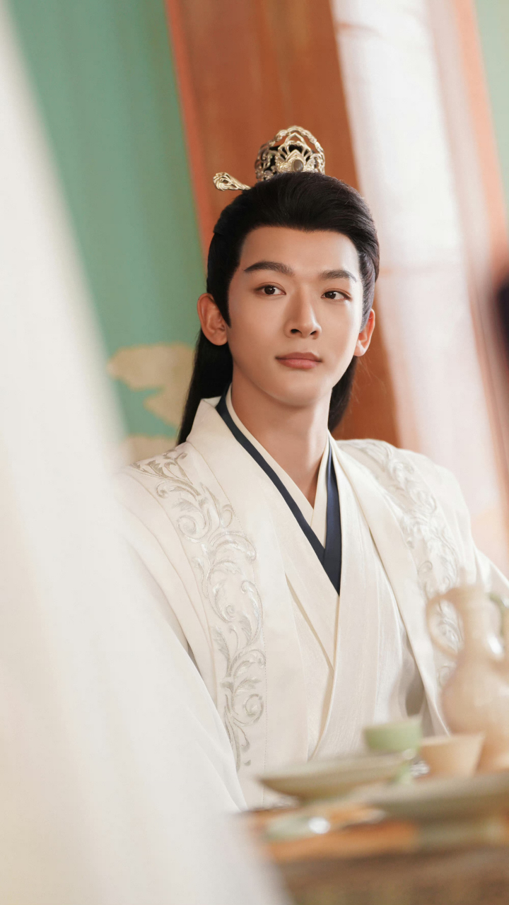 夏日影剧大赏# #电视剧长相思#  很难不爱张晚意