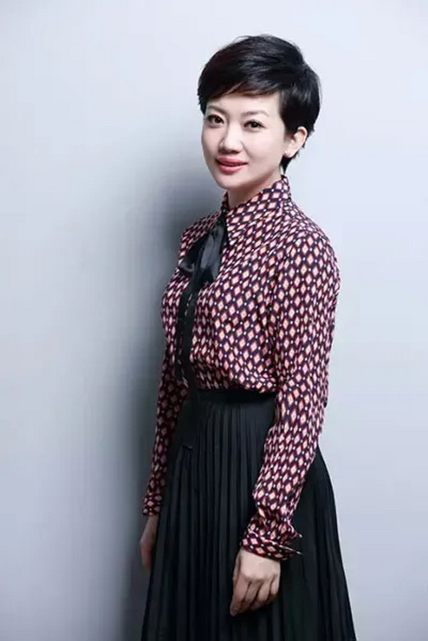 央视主持人-王端端 端端正如其名,端庄大气,楚楚动人,美如天仙,亲和力