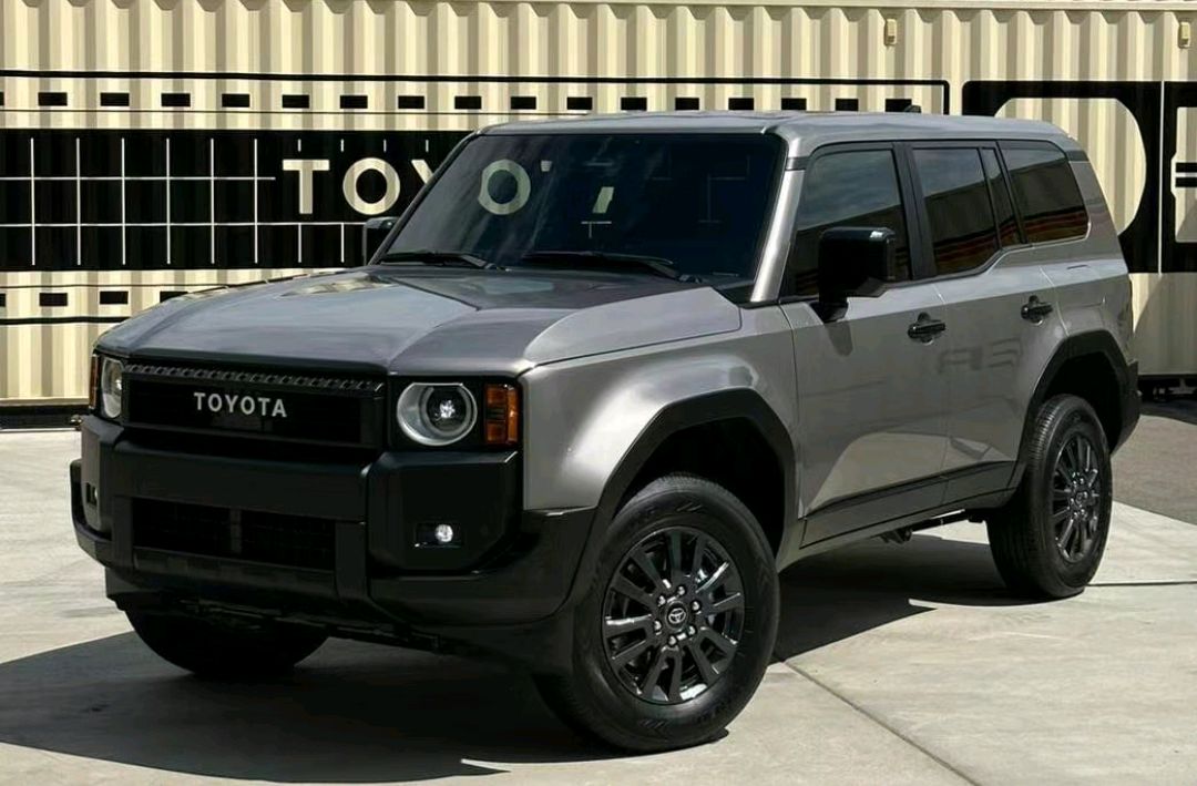 2024丰田普拉多海外曝光,国产版明年量产,海外售价约35万,霸气