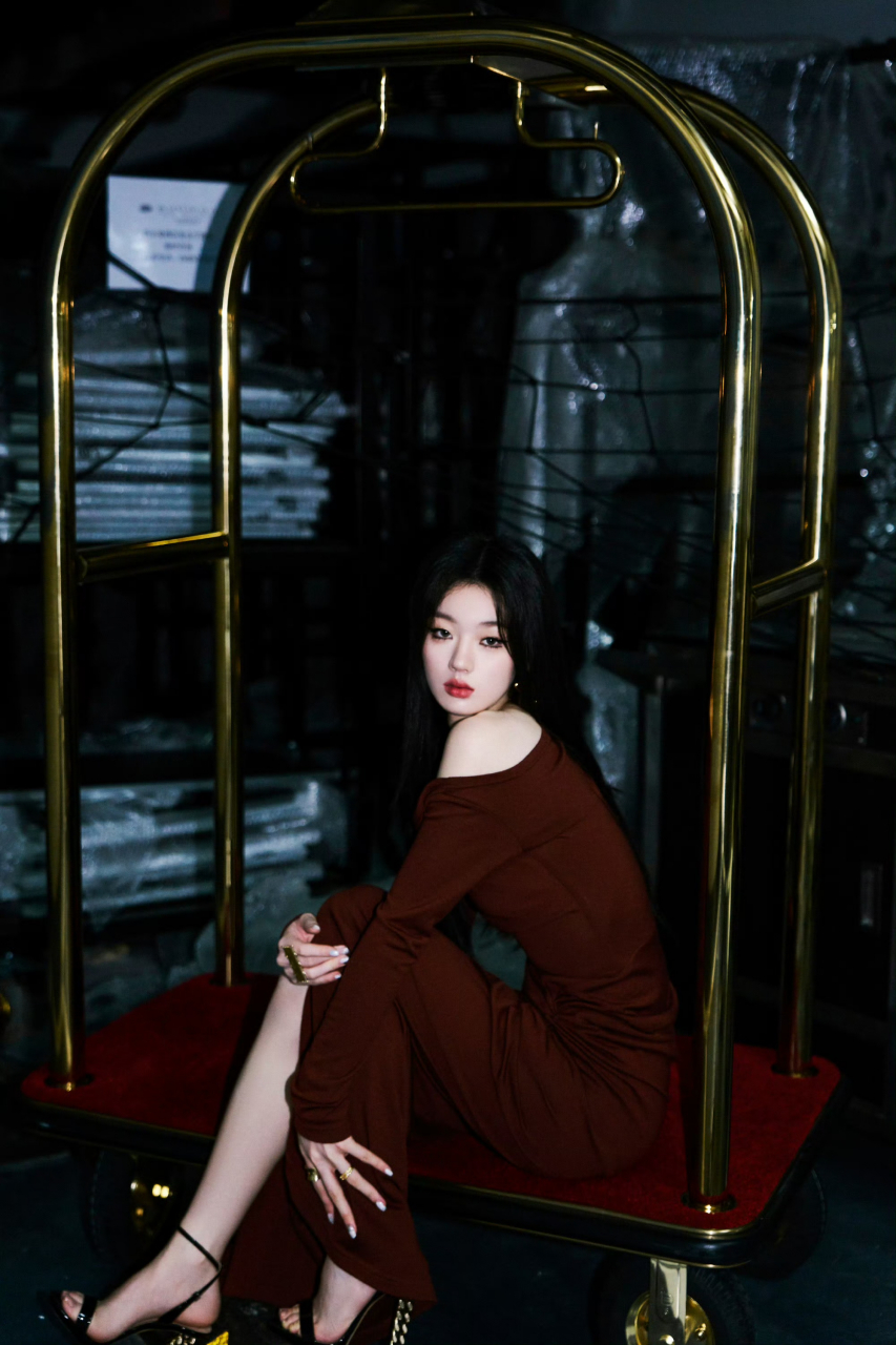 单依纯 黑色一字带高跟凉鞋美jio丫[爱你][爱你] 676767#宝藏