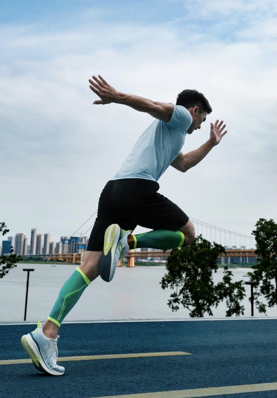 运动男模特不是那么好当的#帅哥# #肌肉型男# #摄影爱好者联盟