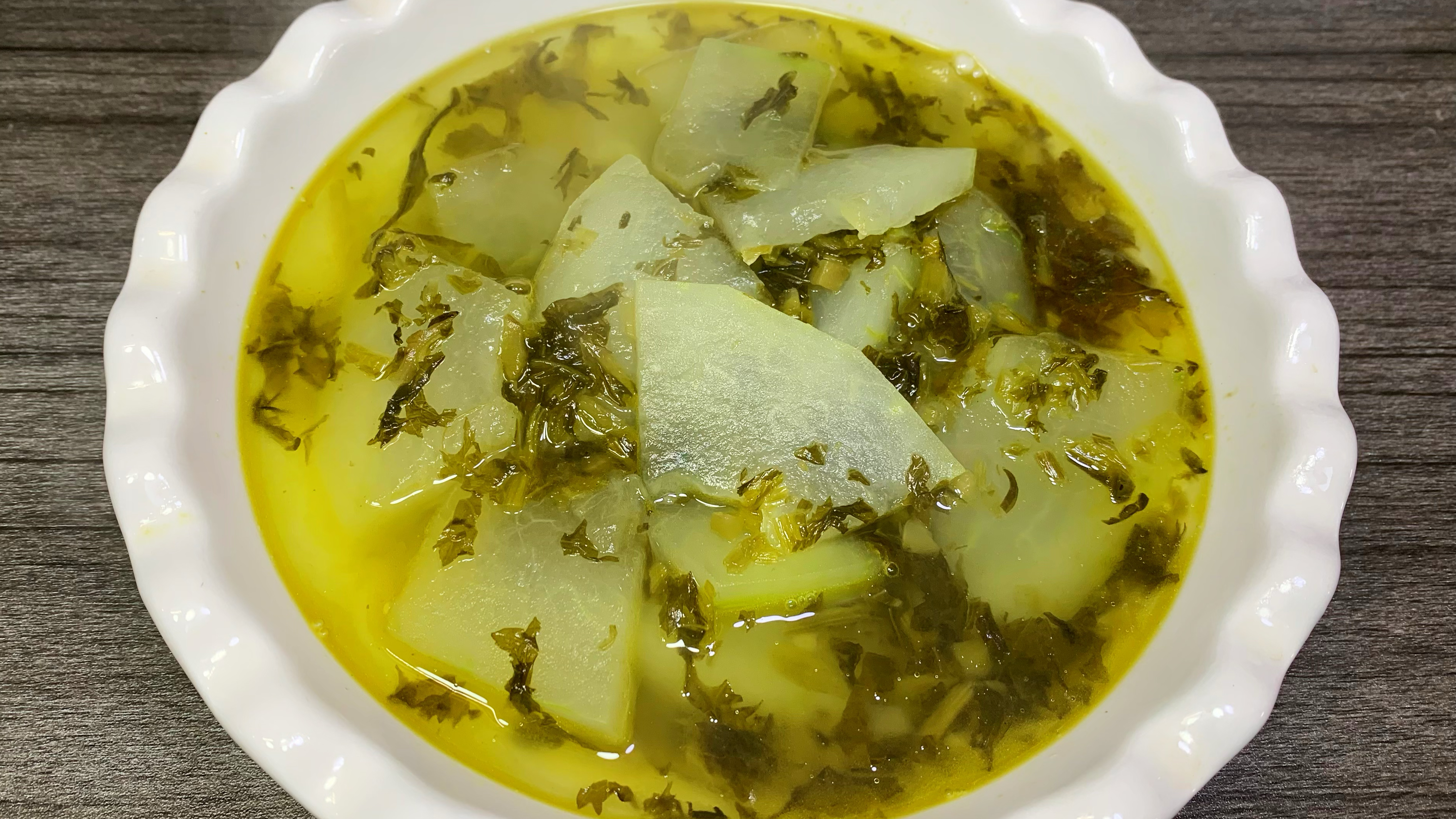 大鱼大肉吃多了,那就来一碗雪菜冬瓜汤,清淡解腻,爽口开胃好喝
