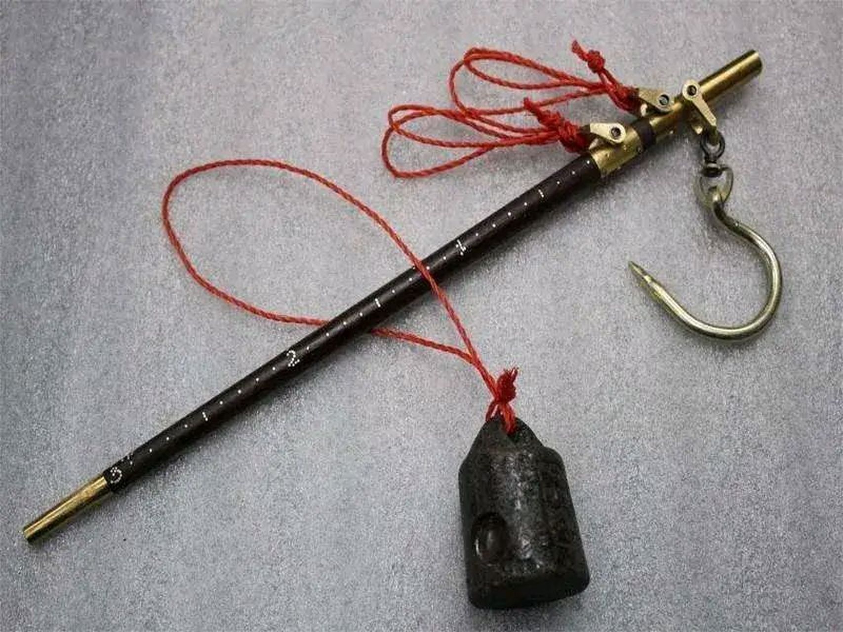 老百姓心中都有杆秤,谁也收不走的!