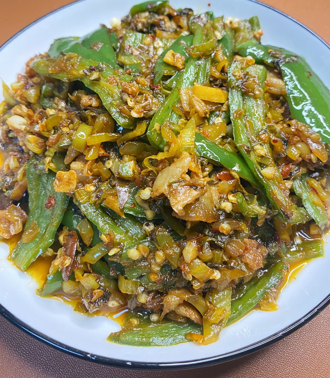 家常菜系列之酸菜辣椒炒肉,怎么可以这么下饭