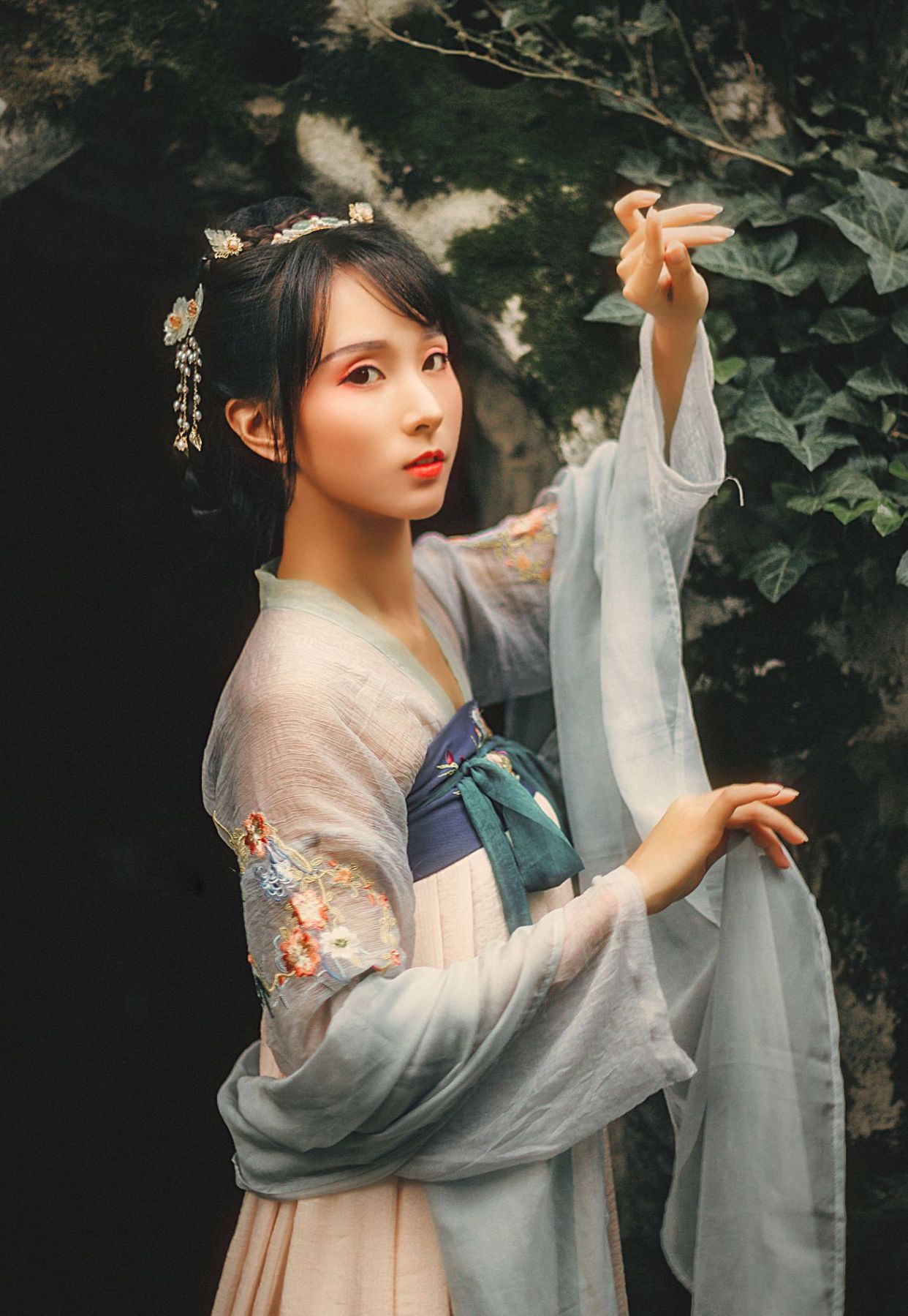 好看的古风美女图,喜欢记得收藏保存起来