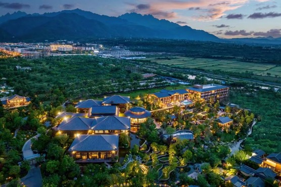 瑞斯丽酒店落地太白山·唐镇,携手共建当代桃源