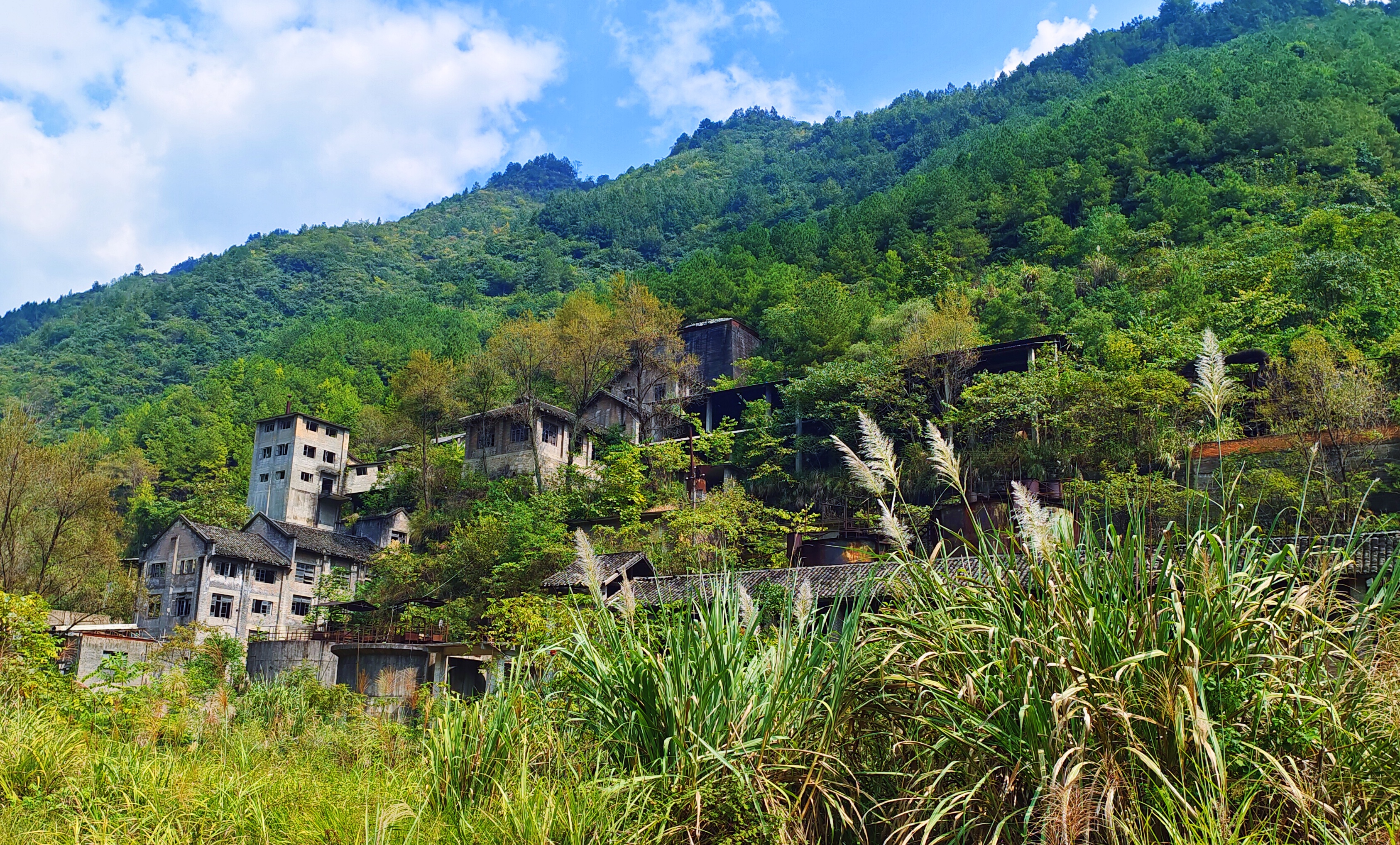 丹寨金汞矿工业遗址,电影:地球的最后夜晚,就是在这拍摄的