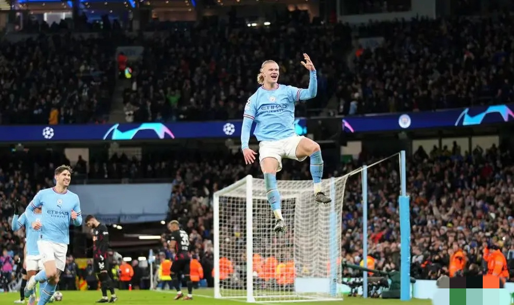 哈兰德身高1米94,体重87公斤,能计算出这么一跳耗费了多少能量吗?